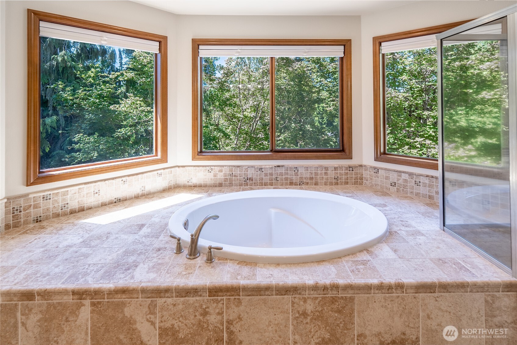 18109 236th Avenue NE Woodinville WA 98077