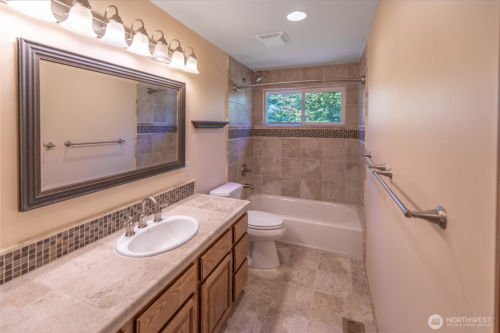 18109 236th Avenue NE Woodinville WA 98077
