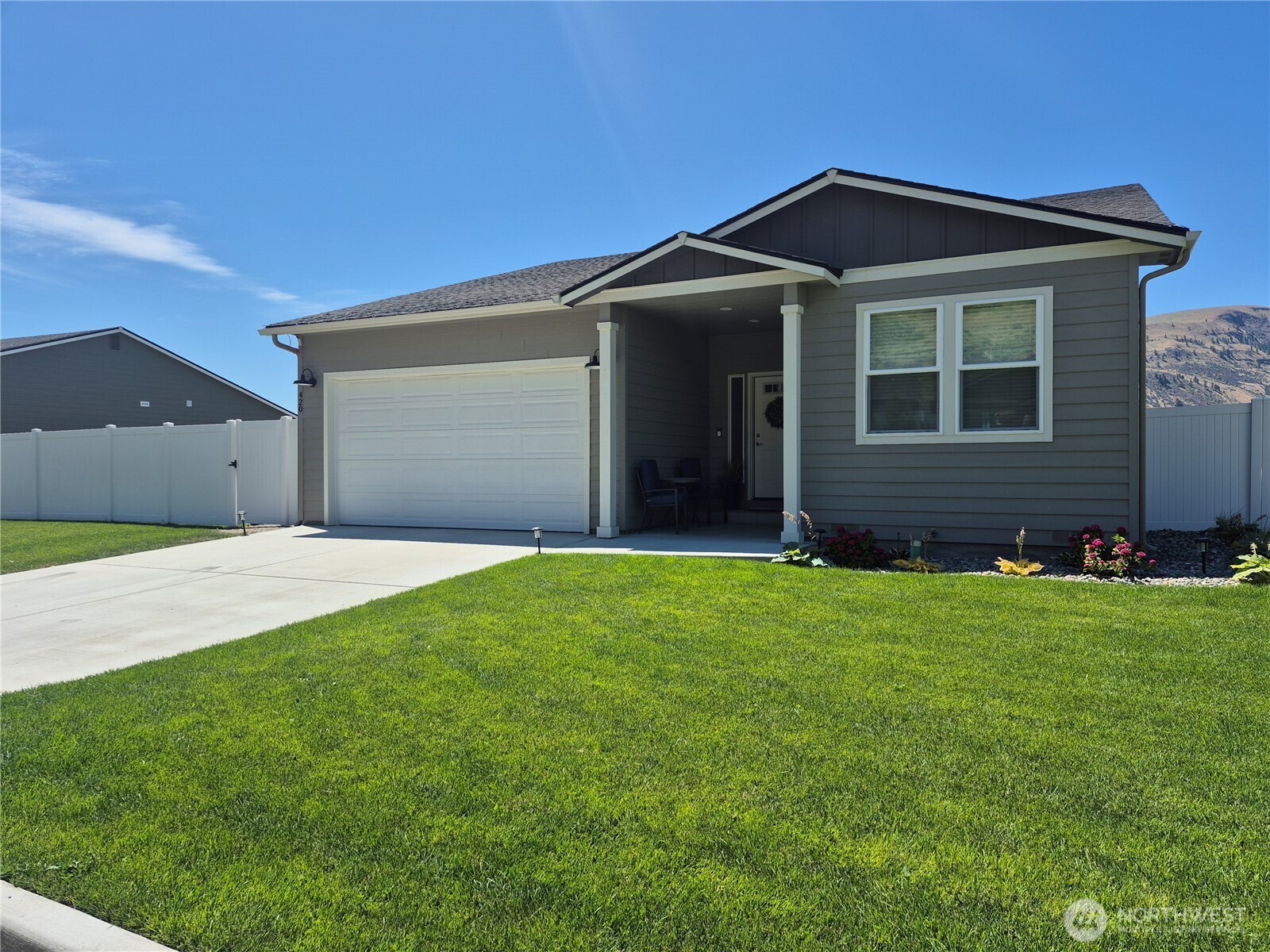 420 Hammond Lane Rock Island WA 98850
