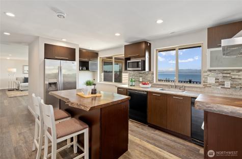 1462 SE Camano Drive Camano Island WA 98282
