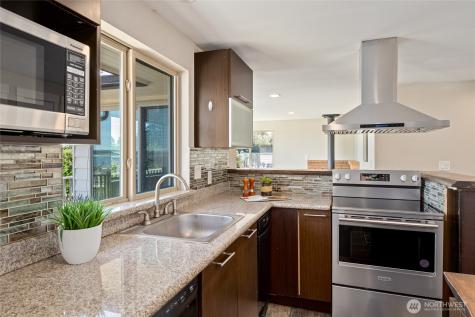 1462 SE Camano Drive Camano Island WA 98282