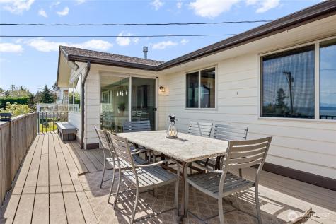 1462 SE Camano Drive Camano Island WA 98282
