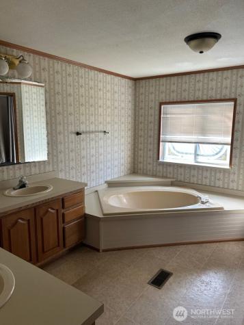 80 Salmon Street Clallam Bay WA 98326