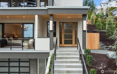 11921 90th Ave NE Kirkland WA 98034