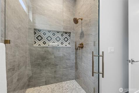 11921 90th Ave NE Kirkland WA 98034