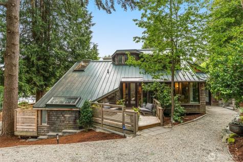 9629 California Avenue SW Seattle WA 98136