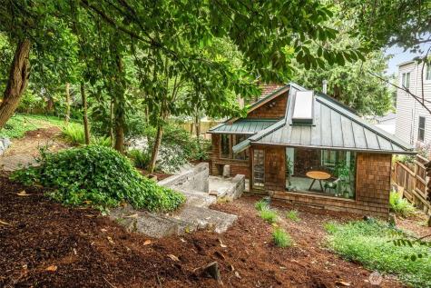 9629 California Avenue SW Seattle WA 98136