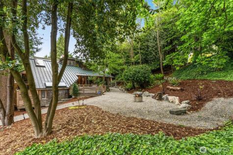 9629 California Avenue SW Seattle WA 98136