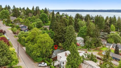9629 California Avenue SW Seattle WA 98136