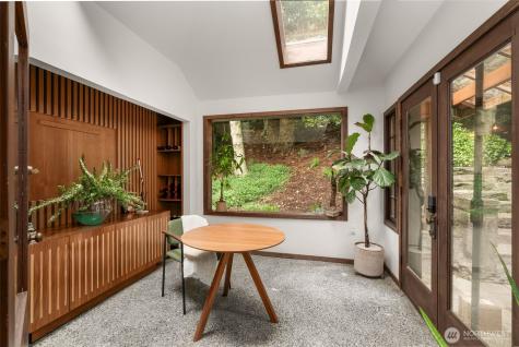 9629 California Avenue SW Seattle WA 98136