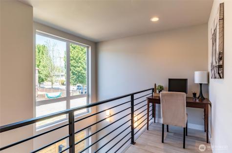 527 S Cloverdale Street Seattle WA 98108