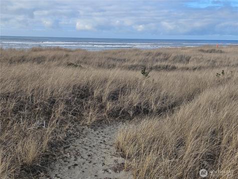 29529 G Street Ocean Park WA 98640