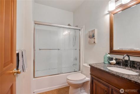 4115 52nd Street NE Tacoma WA 98422