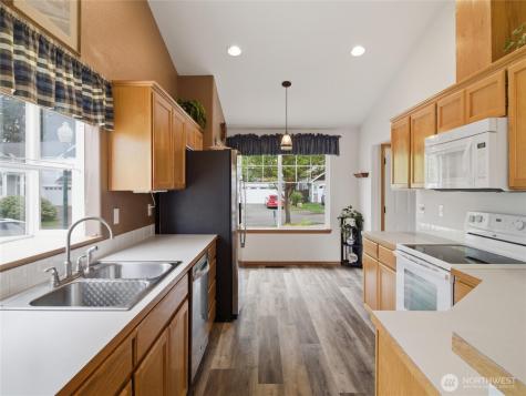 5042 Chambers Creek Loop SE Olympia WA 98501