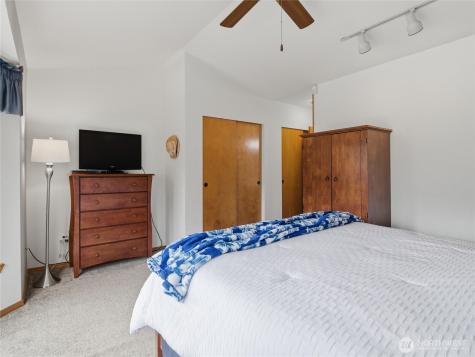 5042 Chambers Creek Loop SE Olympia WA 98501