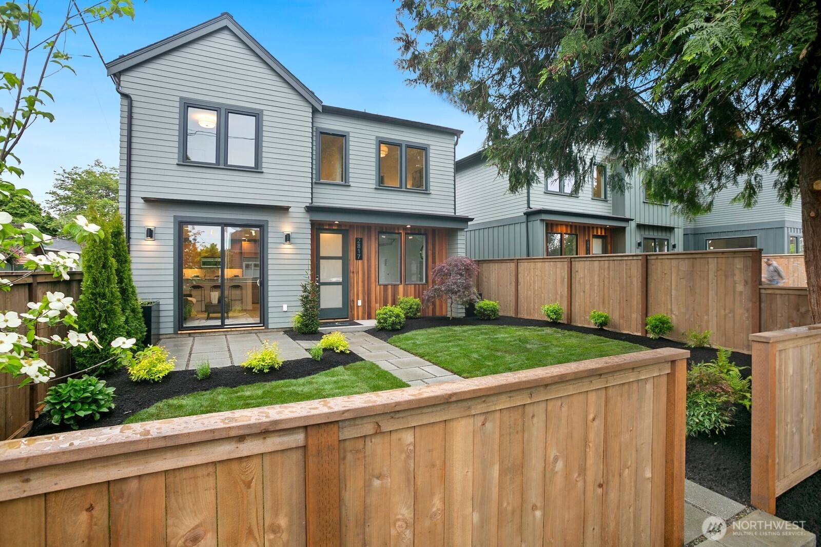 2817 W Bertona Street Seattle WA 98199