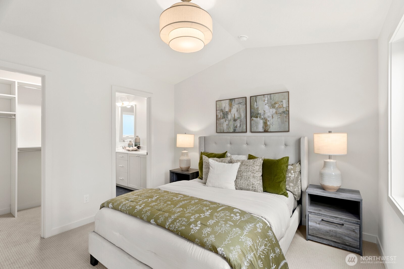 2817 W Bertona Street Seattle WA 98199