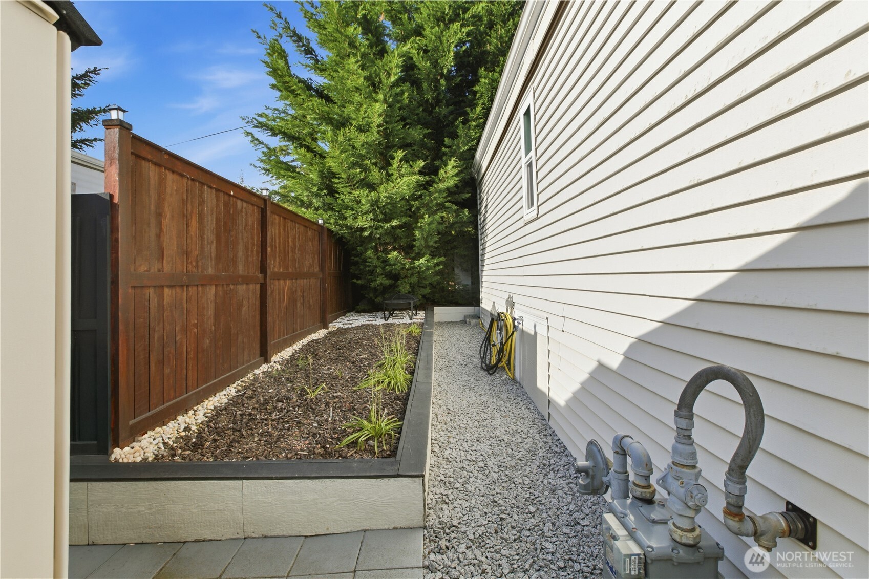 2302 SE R Street Auburn WA 98002
