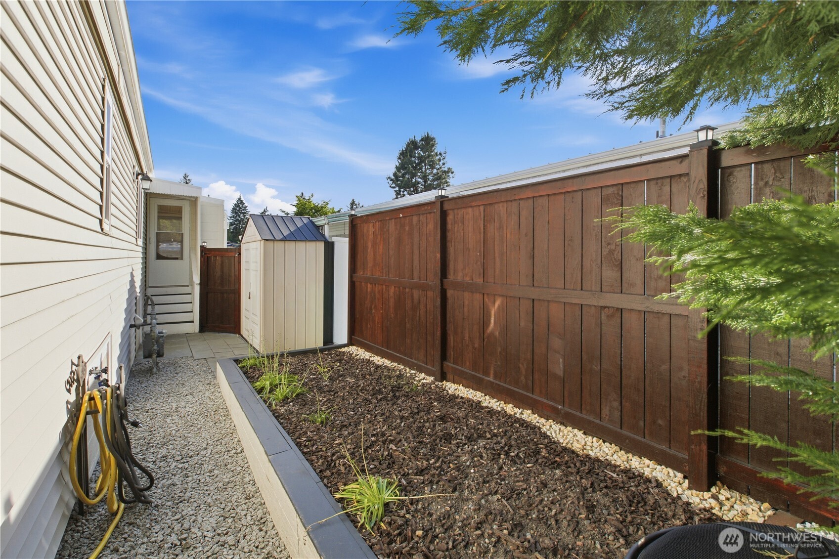 2302 SE R Street Auburn WA 98002