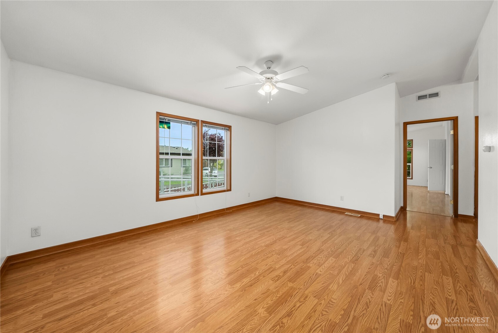 337 Redwood Street Enumclaw WA 98022