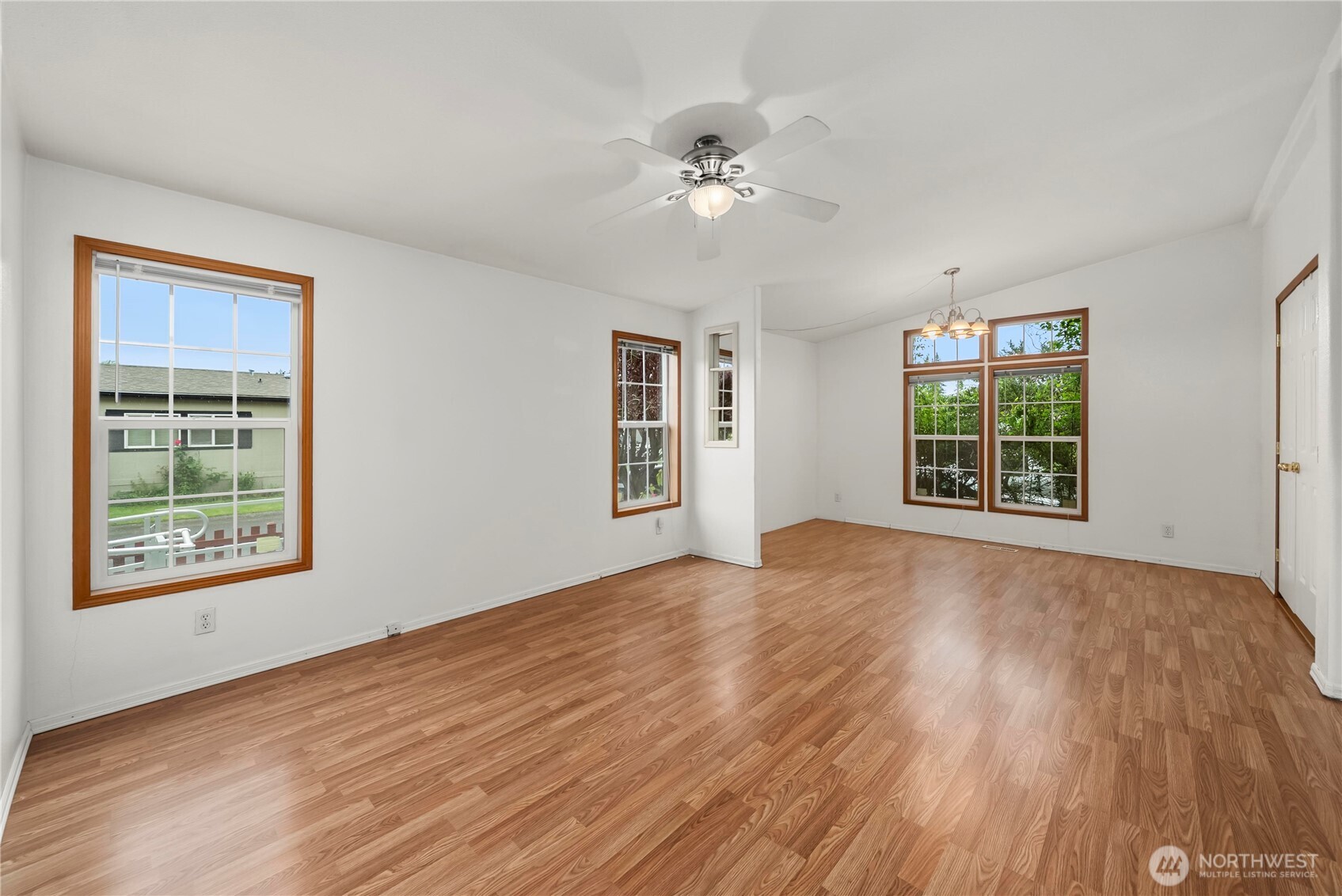 337 Redwood Street Enumclaw WA 98022