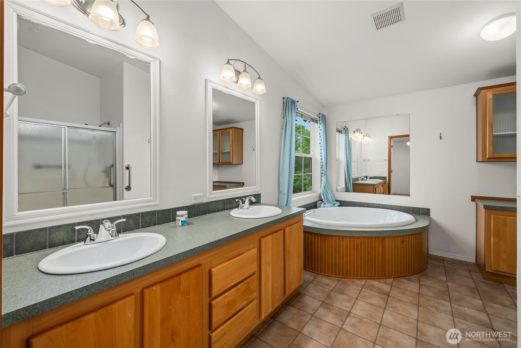 337 Redwood Street Enumclaw WA 98022