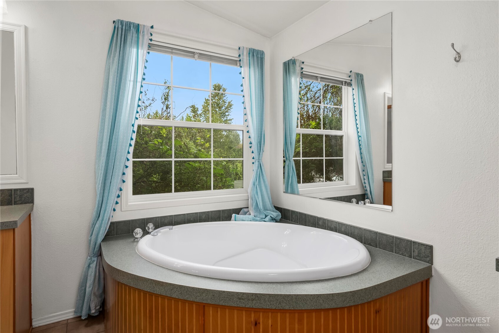337 Redwood Street Enumclaw WA 98022