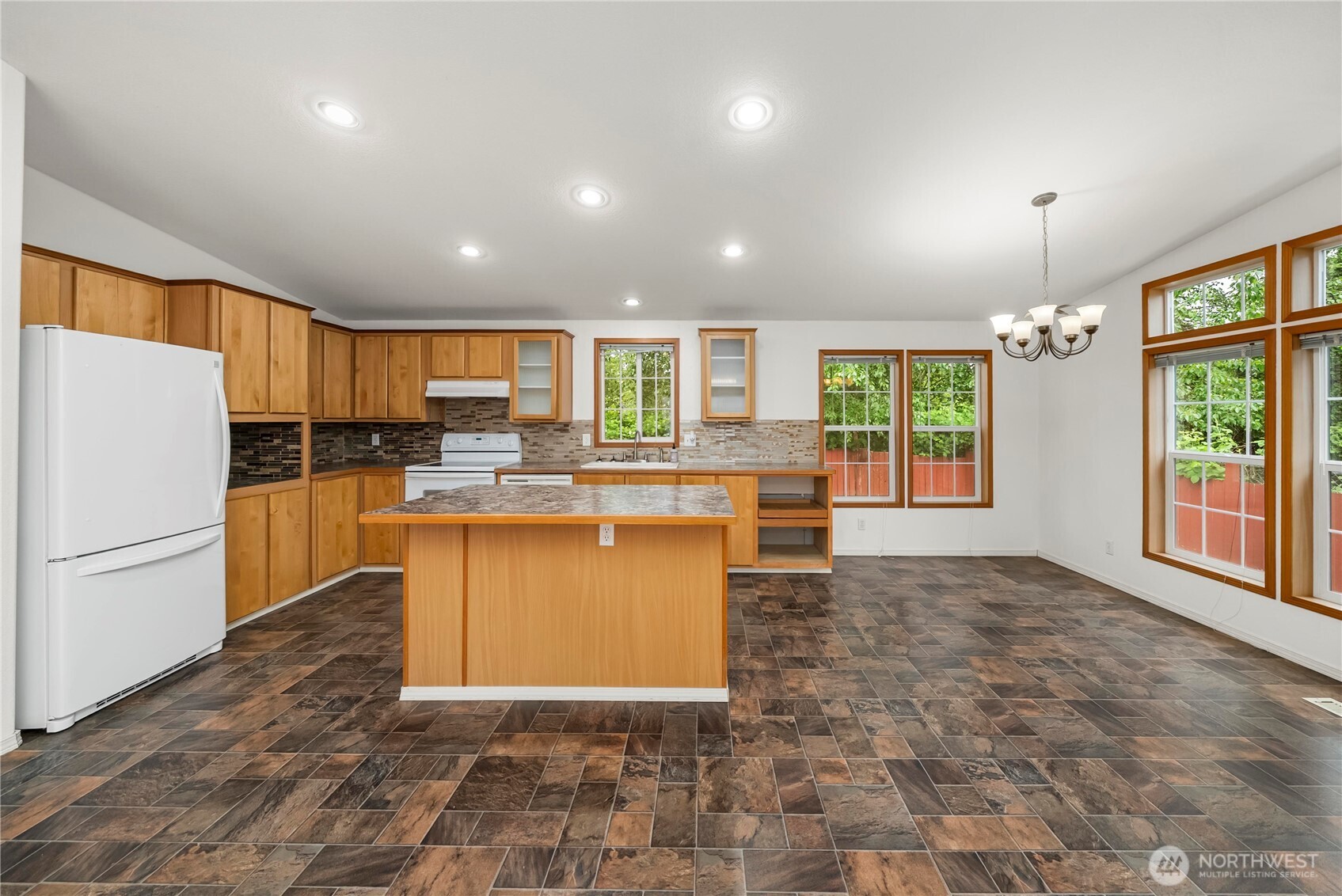 337 Redwood Street Enumclaw WA 98022