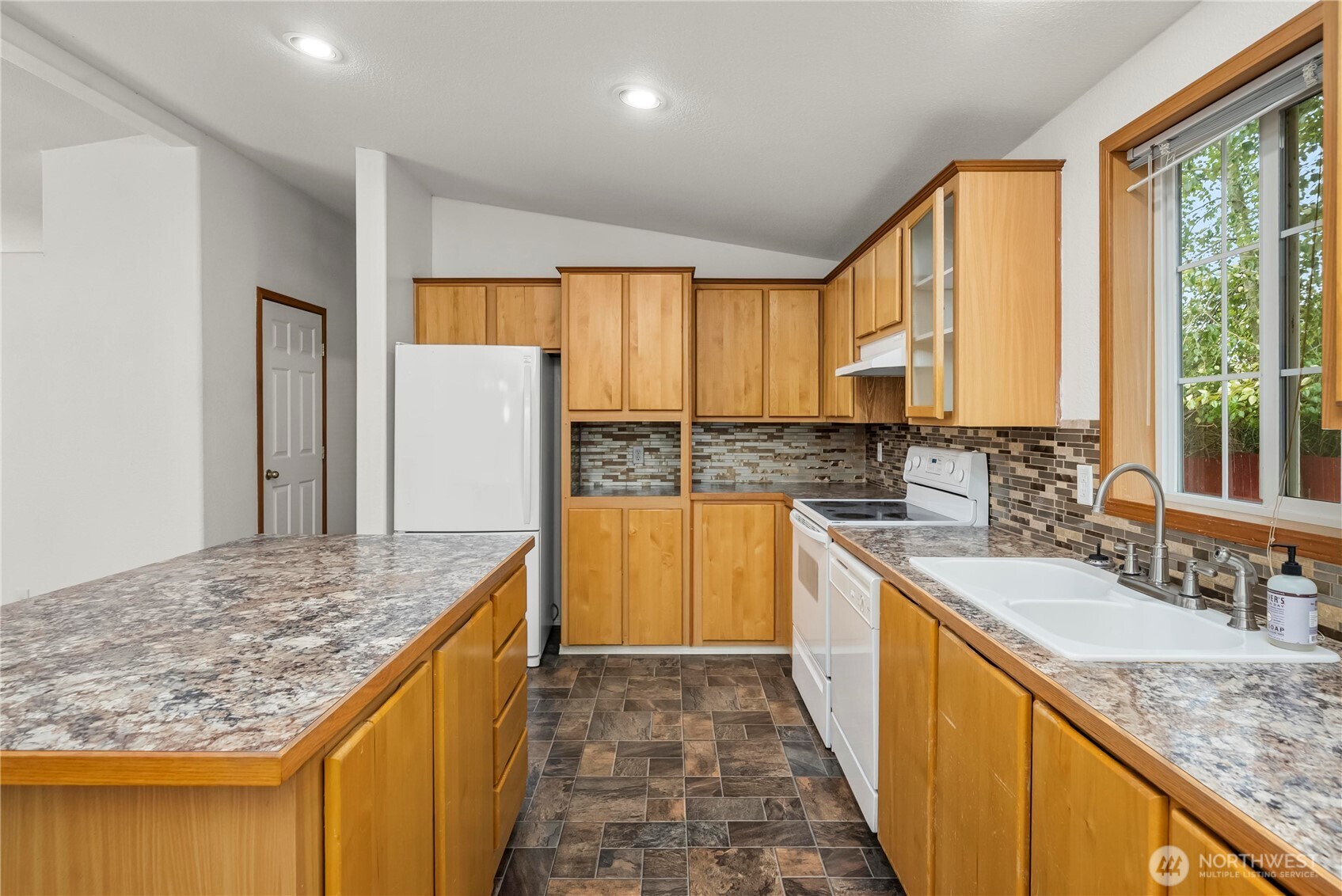 337 Redwood Street Enumclaw WA 98022