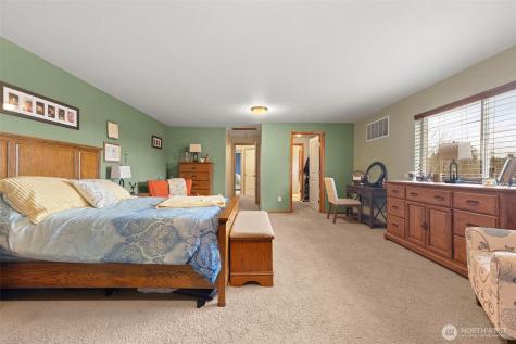 648 Kaitlyn St W Eatonville WA 98328
