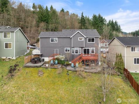 648 Kaitlyn St W Eatonville WA 98328