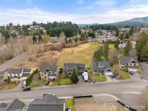 648 Kaitlyn St W Eatonville WA 98328