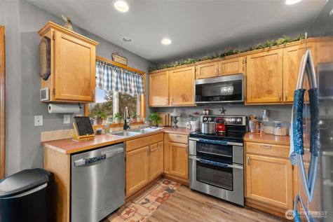 648 Kaitlyn St W Eatonville WA 98328