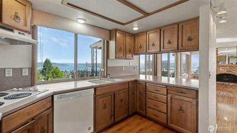 8208 S 124th Street Seattle WA 98178