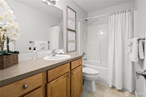 35327 SE Kinsey Street Snoqualmie WA 98065