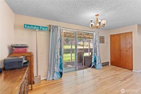 22415 Military Road S Seatac WA 98198