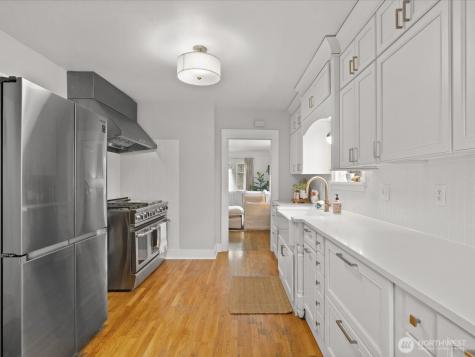 1301 Oakes Avenue Everett WA 98201