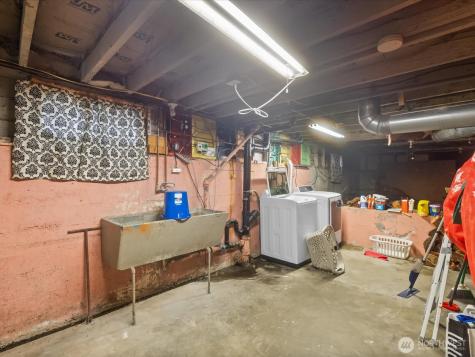 1301 Oakes Avenue Everett WA 98201