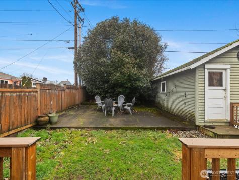 1301 Oakes Avenue Everett WA 98201