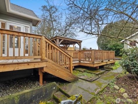 1301 Oakes Avenue Everett WA 98201