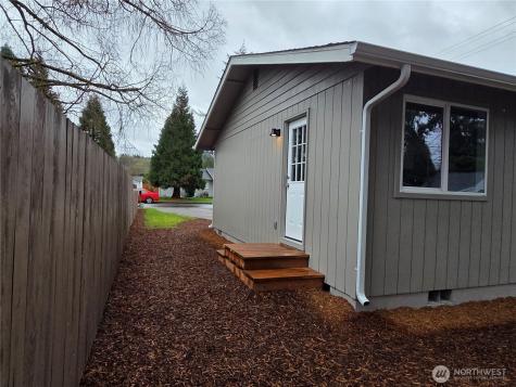 432 SW Diane Street Castle Rock WA 98611