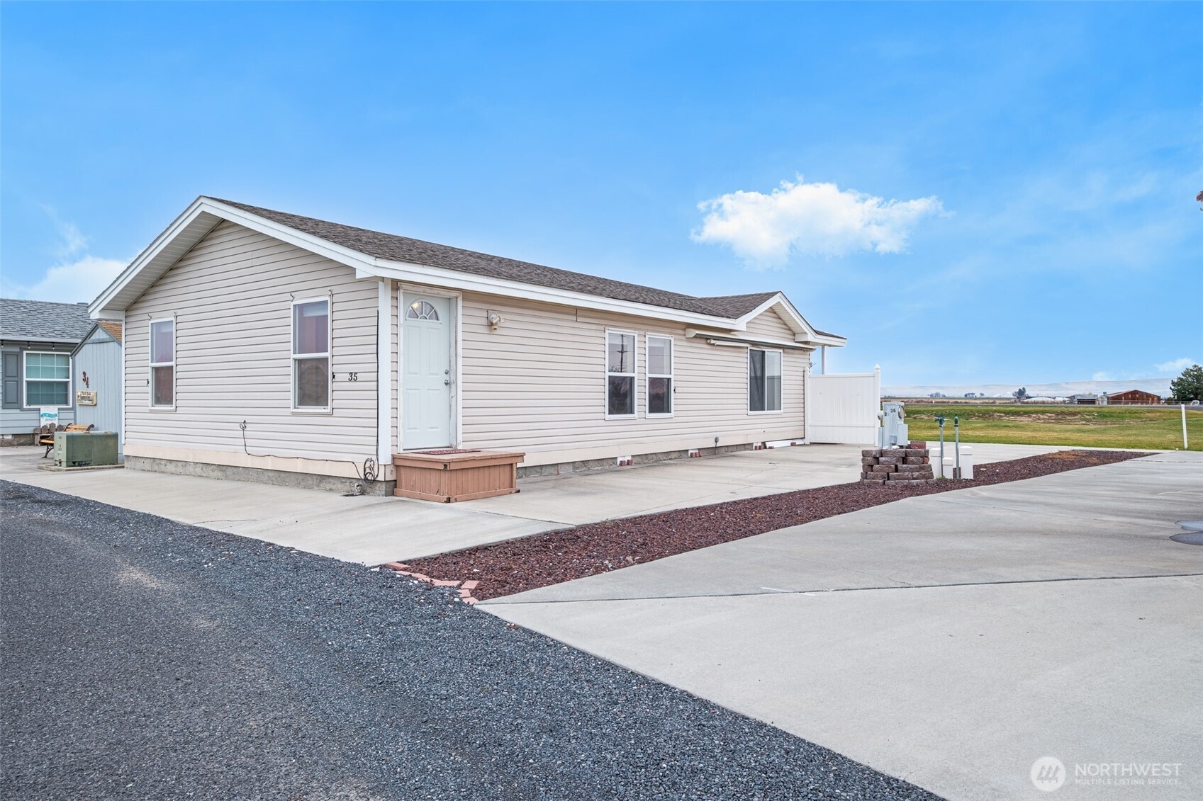 17693 5 NW Quincy WA 98848