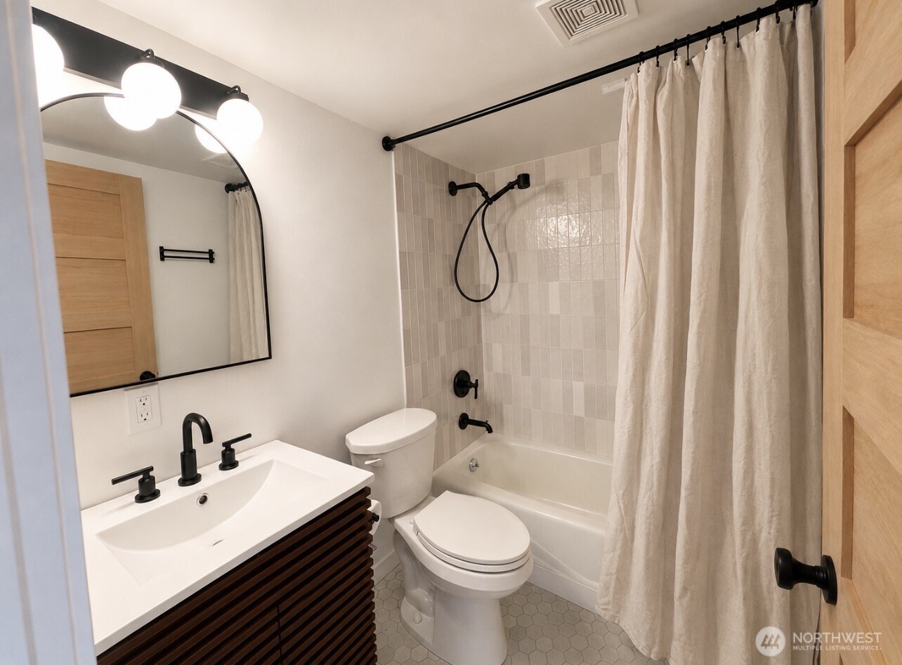 1253 Willow Street SE Lacey WA 98503