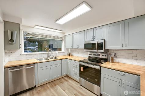1420 E Walnut Street Kent WA 98030