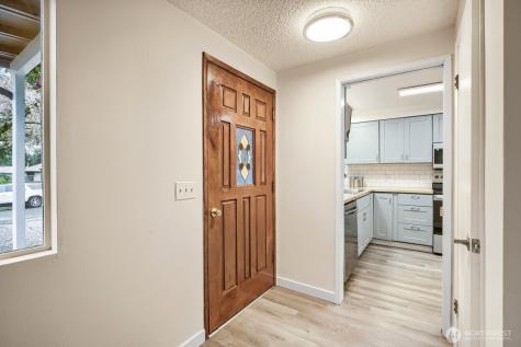 1420 E Walnut Street Kent WA 98030
