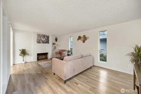 1420 E Walnut Street Kent WA 98030