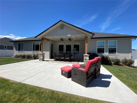 613 S Perry Avenue East Wenatchee WA 98802