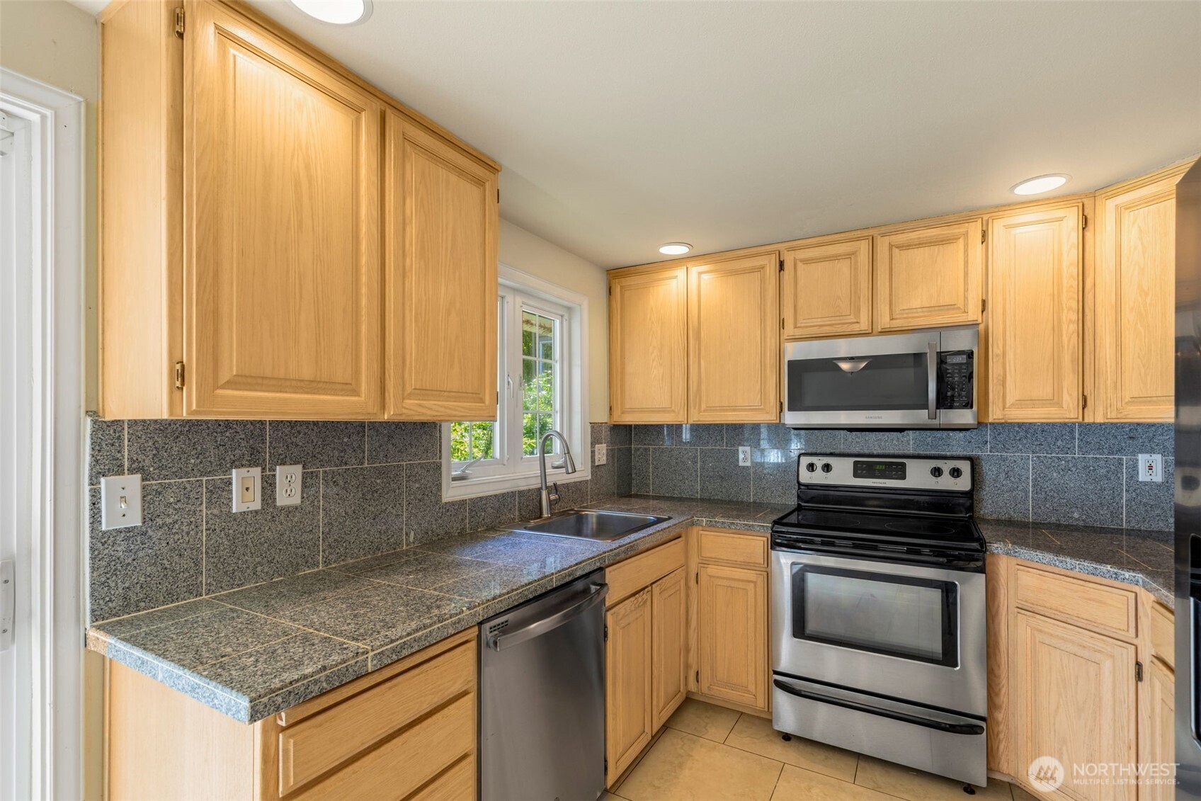 10435 SE 13th Street Bellevue WA 98004