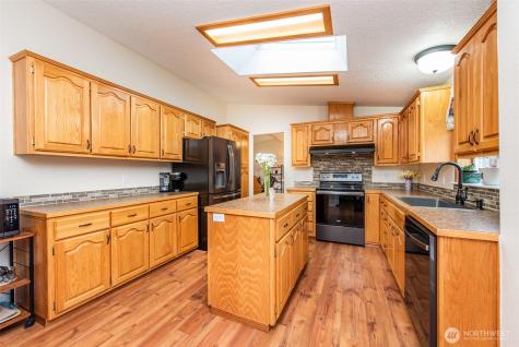 571 Lewis Road Port Angeles WA 98362