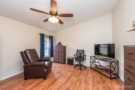 571 Lewis Road Port Angeles WA 98362